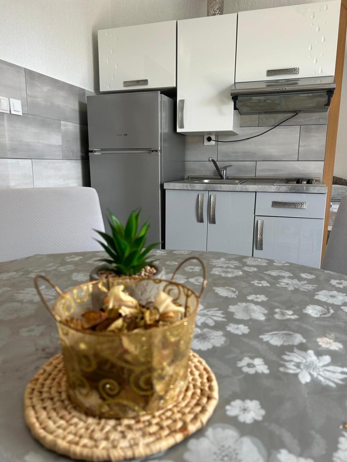 Apartmani Grgic Trogir Exteriör bild