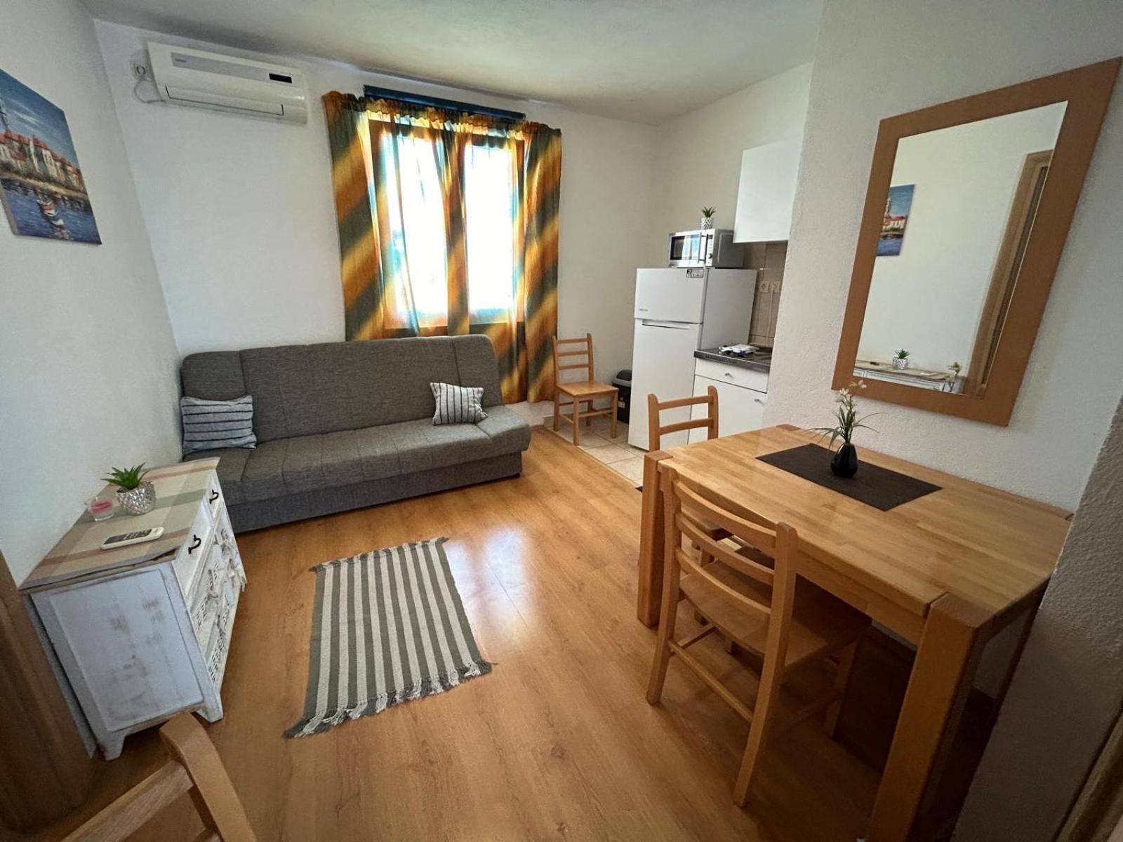 Apartmani Grgic Trogir Exteriör bild