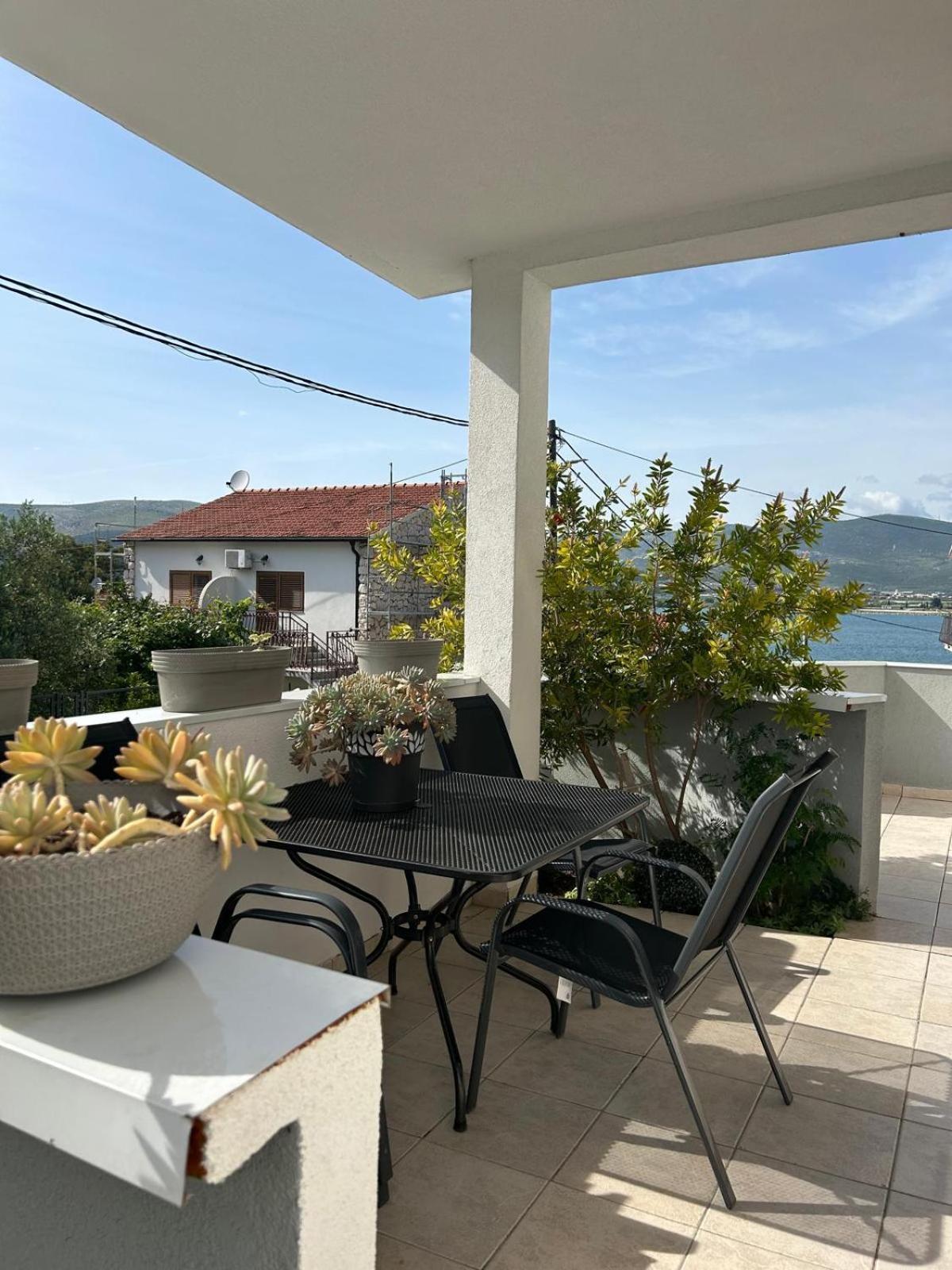 Apartmani Grgic Trogir Exteriör bild